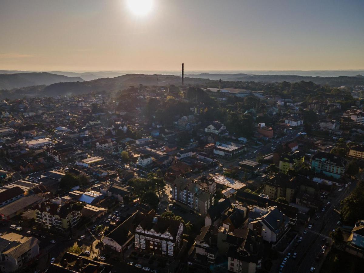 Apartment San Telmo 404 - Apto Novo No Coracao De Gramado, Com Garagem